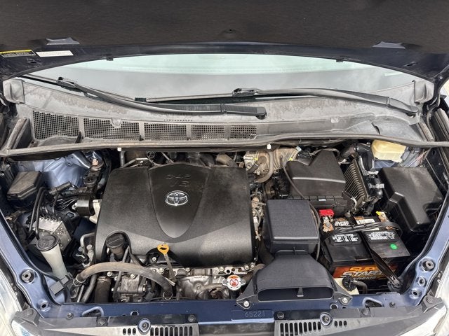 2018 Toyota Sienna LE
