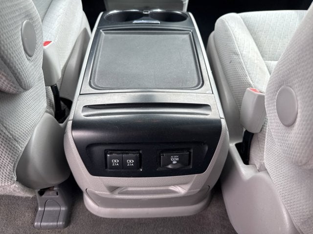 2018 Toyota Sienna LE