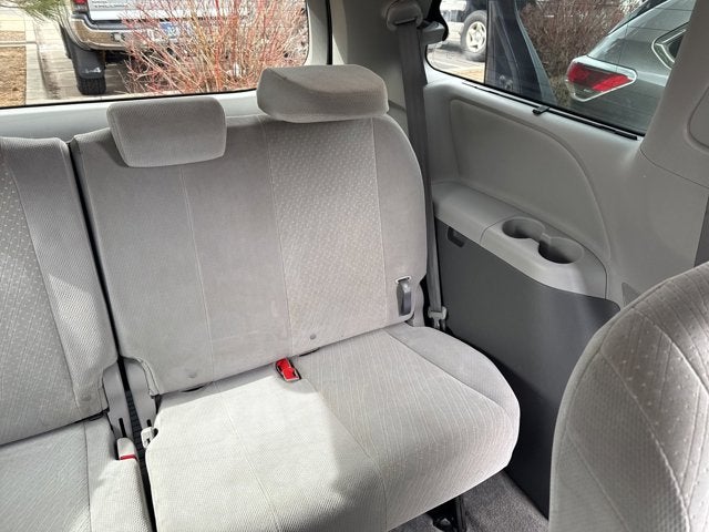 2018 Toyota Sienna LE