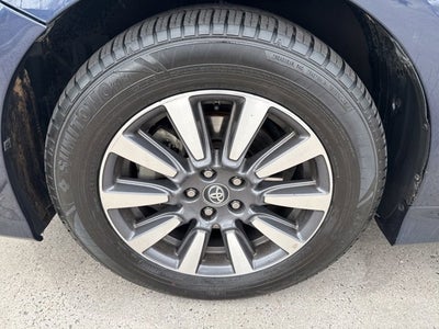 2018 Toyota Sienna LE