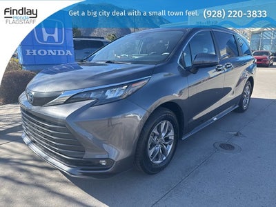 2025 Toyota Sienna XLE