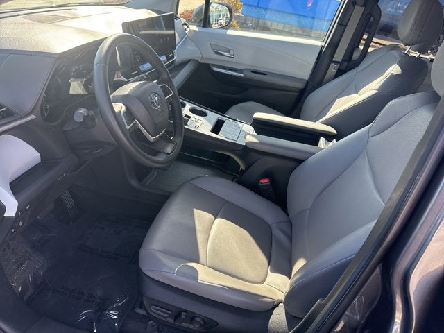 2025 Toyota Sienna XLE