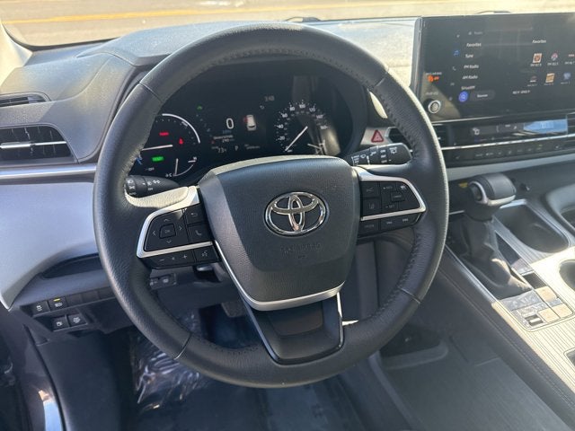 2025 Toyota Sienna XLE