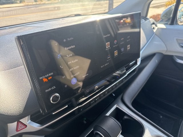 2025 Toyota Sienna XLE