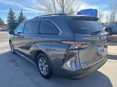 2025 Toyota Sienna XLE
