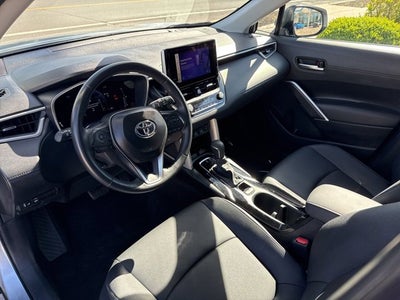2025 Toyota Corolla Cross XLE