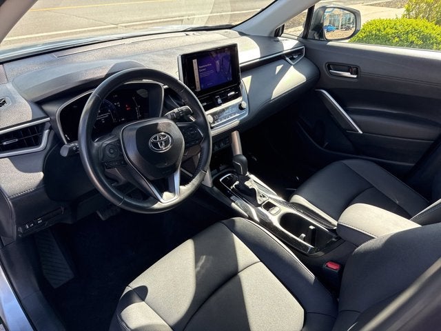 2025 Toyota Corolla Cross XLE