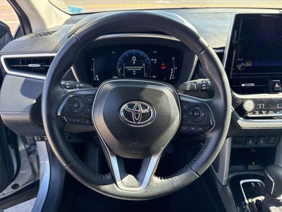 2025 Toyota Corolla Cross XLE