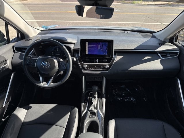 2025 Toyota Corolla Cross XLE