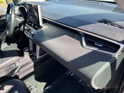 2025 Toyota Corolla Cross XLE
