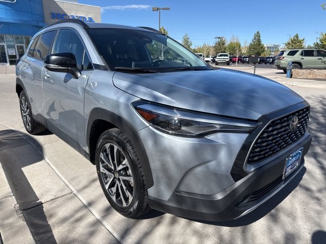 2025 Toyota Corolla Cross XLE