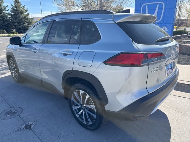 2025 Toyota Corolla Cross XLE