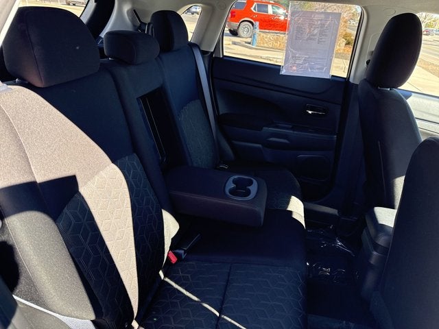 2025 Mitsubishi Outlander Sport Base